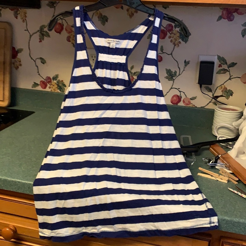 American Eagle 🦅 tank top navy cream